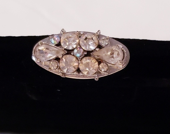 Vintage "Garay" Black Velvet 1940's Clutch - Picture 3 of 8